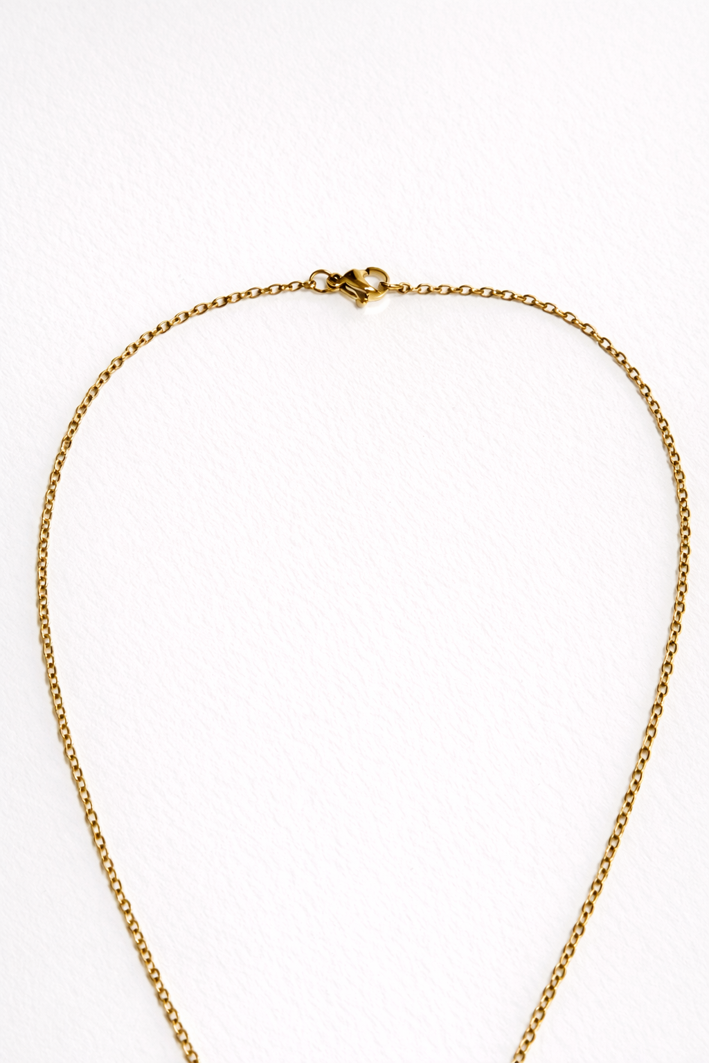 White Ring Pendant Necklace (Gold)